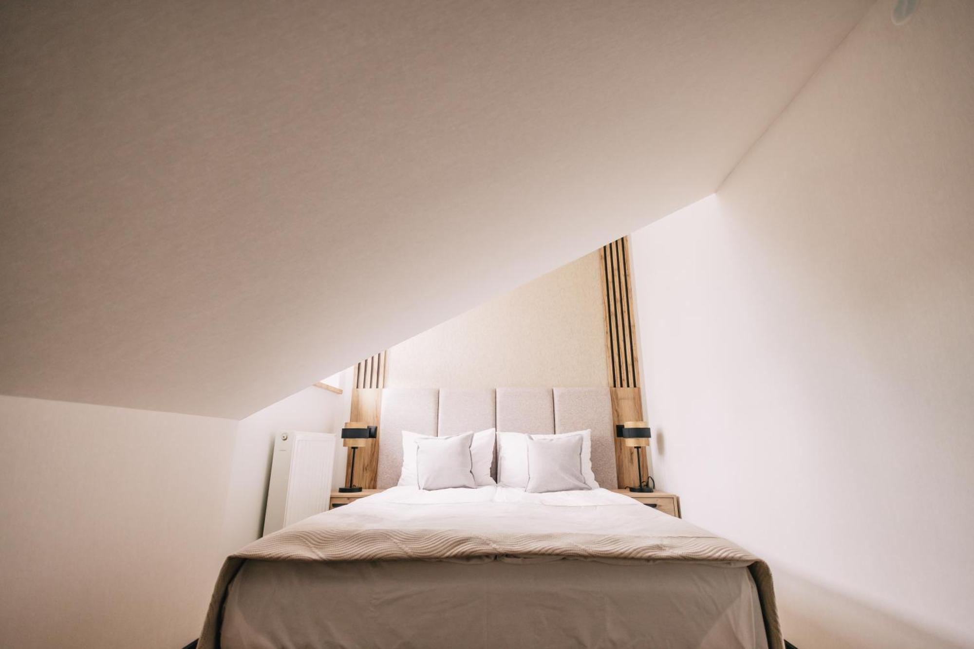Pod Brama Aparthotel *